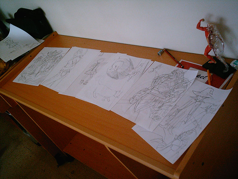 Setup 2
This is my other desk. I didnâ€™t get it until my 10th or 11th week here. I dare to say, I didnâ€™t draw anything in a full sheet of paper in at least two moths. Iâ€™m trying to recover of the lost of practice.

I made an agreement about this desk with myself. To never put anything on it that isnâ€™t art related. Sometimes I find myself placing keys or my wallet on it after I return from my job, just to quickly move them to my pc desk. Thatâ€™s why my pc looks so messy. I think this has helped me. In Ecuador my desk used to be filled with books and folders, sometimes without a single corner to place a sheet of paper. I had to be very motivated to move everything  just to draw. I canâ€™t afford that here, I return very late and sleepy.

Keywords: panama setup